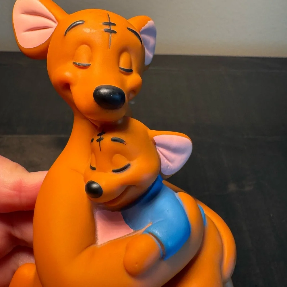 Disney VTG kanga and Roo Winnie the Pooh coin piggy bank